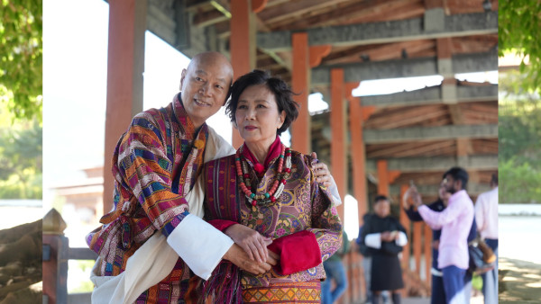 帶阿姐看世界|羅家英唐僧上身突襲獻唱《Only You》 不丹婚照拍攝意外掌摑阿姐