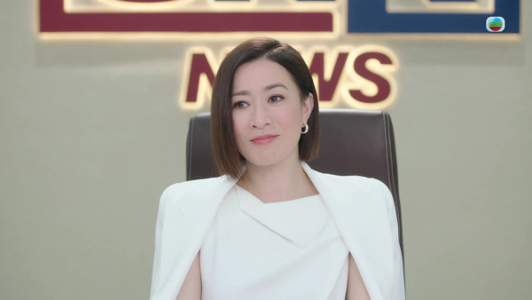 新聞女王2劇評｜佘詩曼黃宗澤神級「疊聲對罵戲」 幕後花絮爆笑忘詞伸脷超反差萌