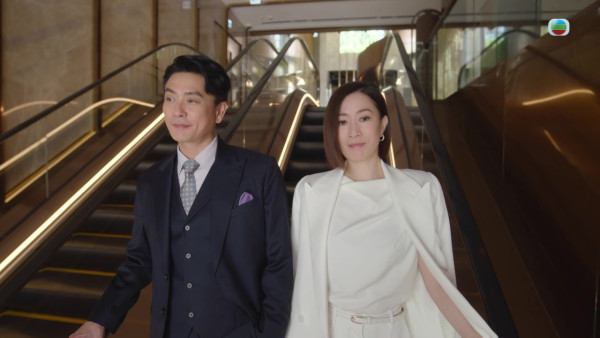 新聞女王2劇評|佘詩曼黃宗澤神級「疊聲對罵戲」 幕後花絮爆笑忘詞伸脷超反差萌