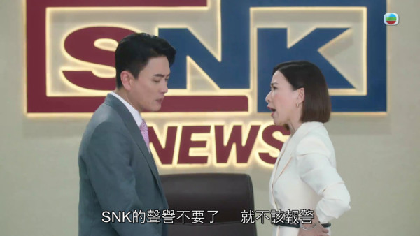 新聞女王2劇評｜佘詩曼黃宗澤神級「疊聲對罵戲」 幕後花絮爆笑忘詞伸脷超反差萌