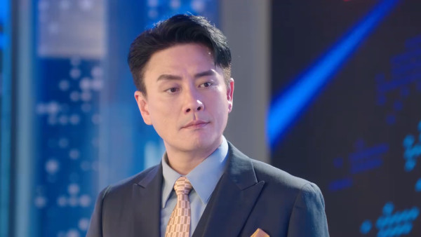 新聞女王2大結局|分析Man姐引爆終極大戰揭跨國詐騙黑幕 Ivan潛入「3U園」生死成謎