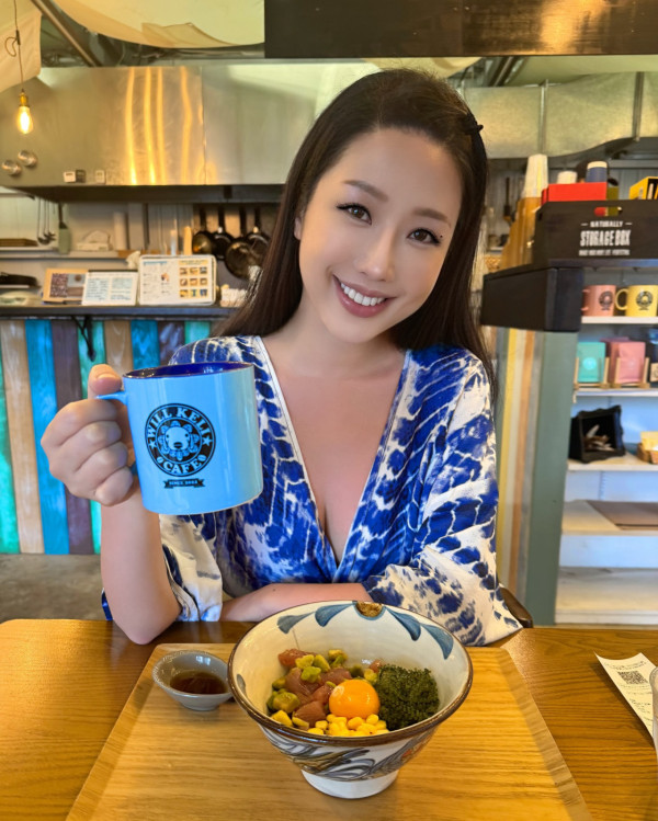 大隻男藝人離婚後宣布認愛37歲性感女神!公開健身合照放閃 第二春無懼年齡差