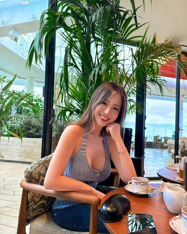 大隻男藝人離婚後宣布認愛37歲性感女神!公開健身合照放閃 第二春無懼年齡差