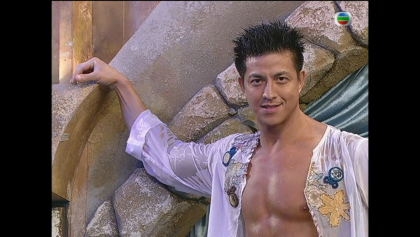 大隻男藝人離婚後宣布認愛37歲性感女神!公開健身合照放閃 第二春無懼年齡差