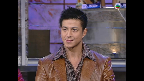 大隻男藝人離婚後宣布認愛37歲性感女神!公開健身合照放閃 第二春無懼年齡差