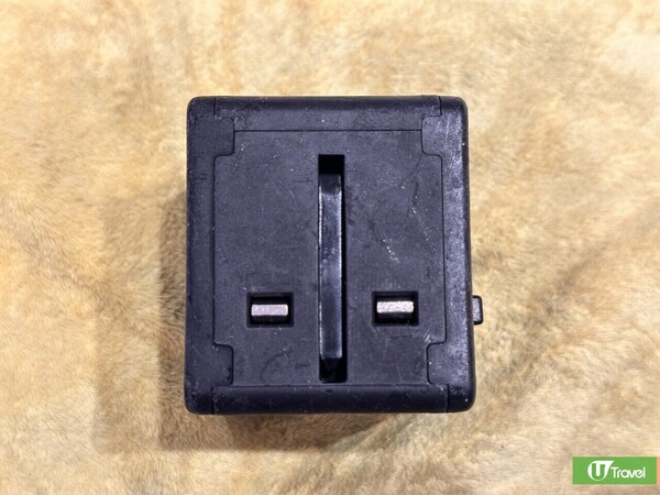 編輯實測洗甲水清潔黐手塑膠抹抹即甩(韋珈萱 攝)