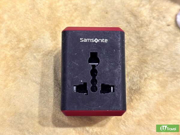 編輯實測洗甲水清潔黐手塑膠抹抹即甩(韋珈萱 攝)