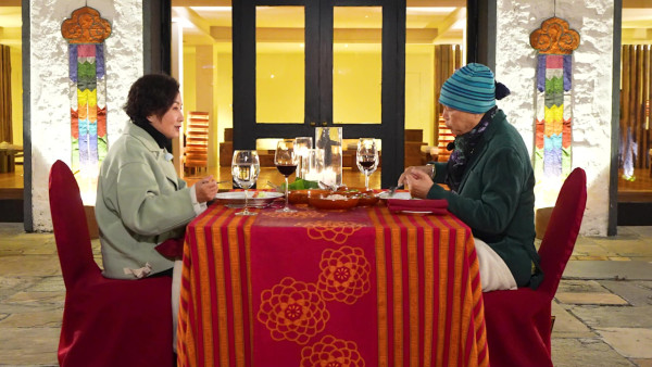 帶阿姐看世界|羅家英呻「唔聽我講嘢幾十年」 阿姐扁嘴撒嬌:咁習慣咗吖嘛