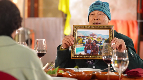 帶阿姐看世界|羅家英呻「唔聽我講嘢幾十年」 阿姐扁嘴撒嬌:咁習慣咗吖嘛