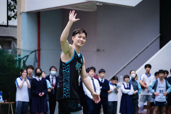 中年好聲音4｜「企鵝人」《超級巨聲》身分呼之欲出！側面輪廓識破呢位男歌手