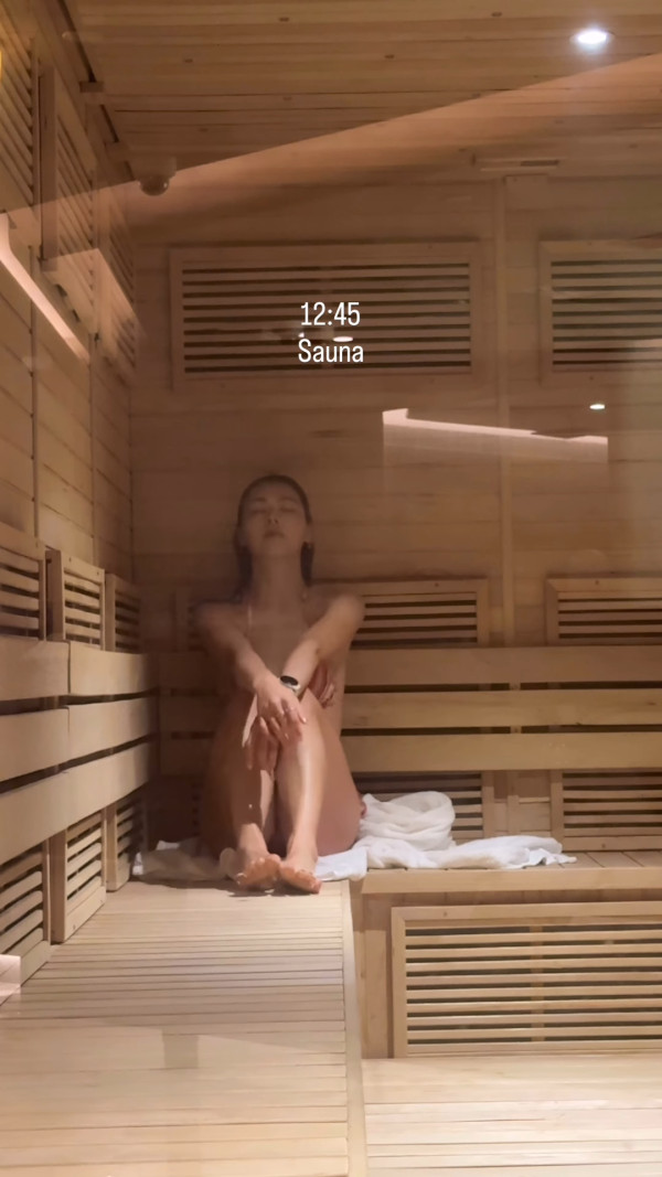 TVB性感尤物自拍沖涼過程震撼眼球 誘人片段瘋傳辣㷫網民：咁樣好大膽