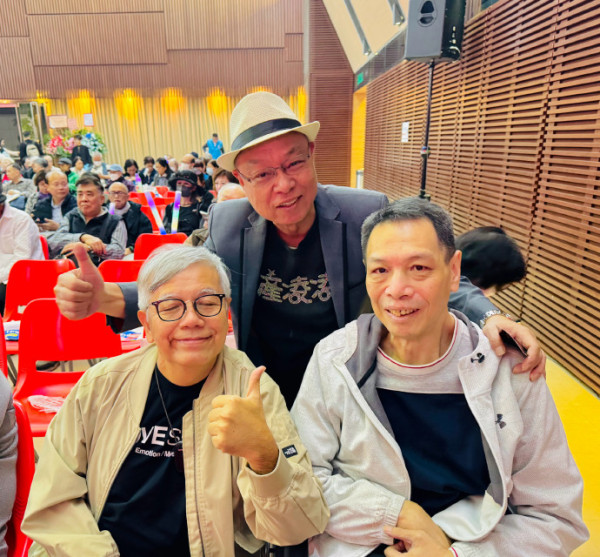 「如花」李健仁中風後近況激罕曝光！身型暴瘦滿頭白髮惹網民擔憂︰認唔出係佢