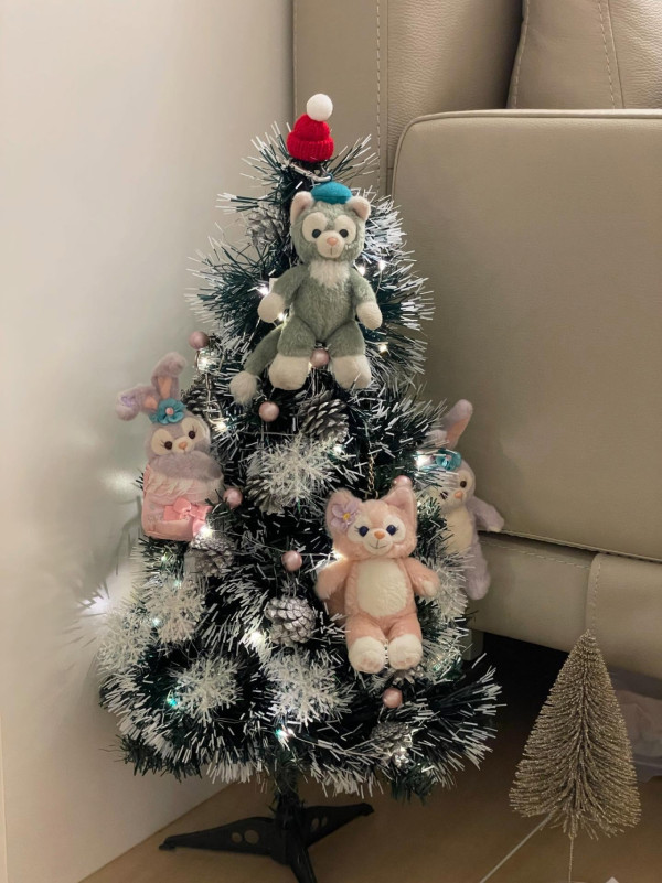 史上最平？旺角$5聖誕樹被搶爆！網民實測「5蚊變500蚊」改造：平過淘寶