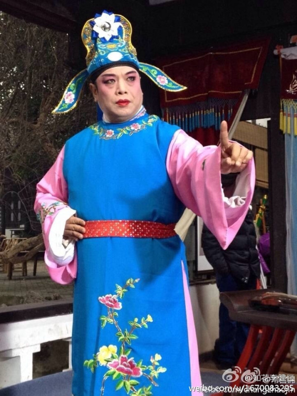 「如花」李健仁中風後近況激罕曝光！身型暴瘦滿頭白髮惹網民擔憂︰認唔出係佢