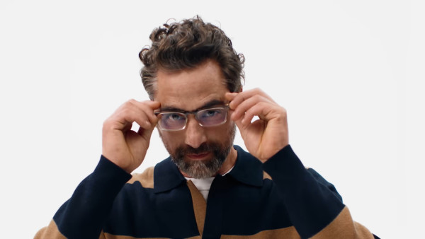 旅行神物！Google Gemini AI眼鏡2026推出 支援即時翻譯/AR導航 睇Menu秒變中文 