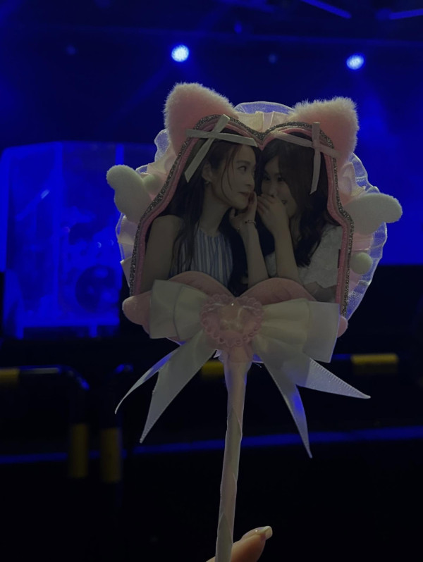 劉佩玥首個音樂會晒「隱藏級」歌喉超驚艷！TVB群星撐場觀眾席星光熠熠