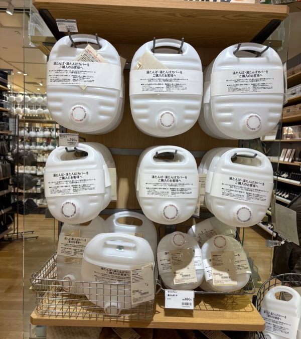 MUJI暖水袋真正用法曝光。圖片來源:小紅書