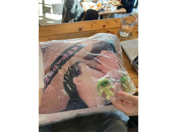 母親網購「拼上腦」變身藝術家 滿屋災難級作品 網民反讚溫馨「有媽咪既回憶」