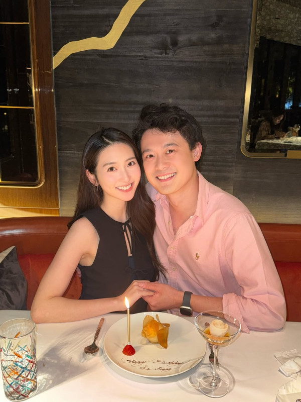 30歲女藝人閃婚誕女後補辦過大禮！董事老公錫到燶 奢華晒金器見證幸福