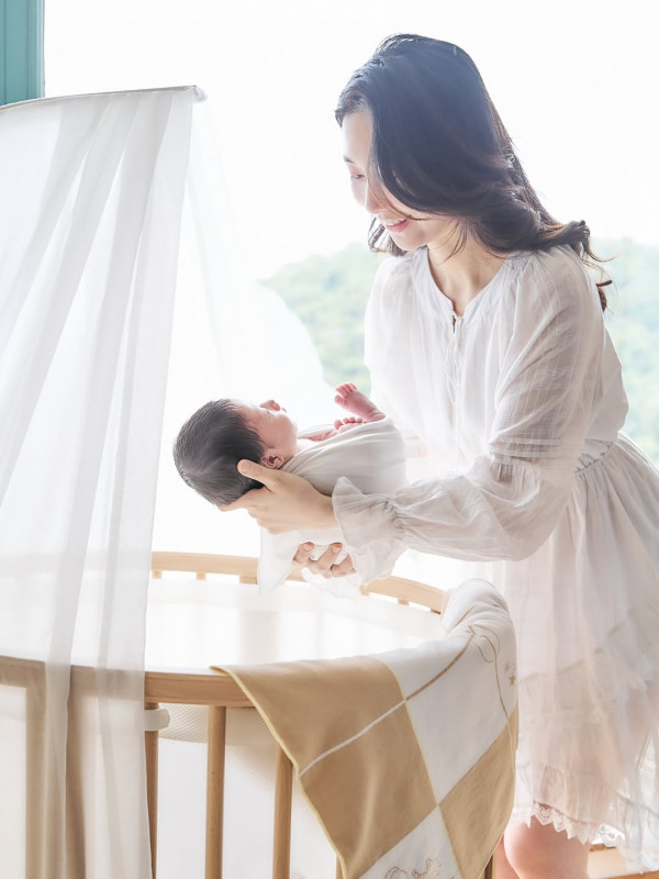 30歲女藝人閃婚誕女後補辦過大禮！董事老公錫到燶 奢華晒金器見證幸福
