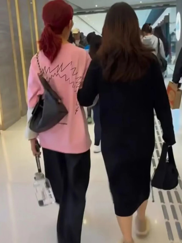 52歲蔡少芬零修飾素顏照震撼網民 近距離真面目被指「鬆弛感」滿分