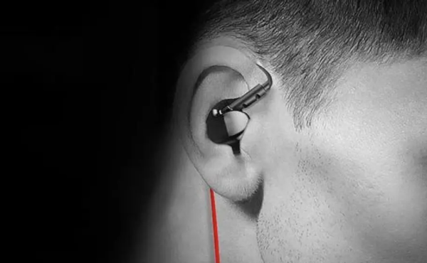 AirPods 幾耐無洗？「耳仔痕」隨時係「發霉生菇」嚴重恐致聽力受損(附清潔教學)