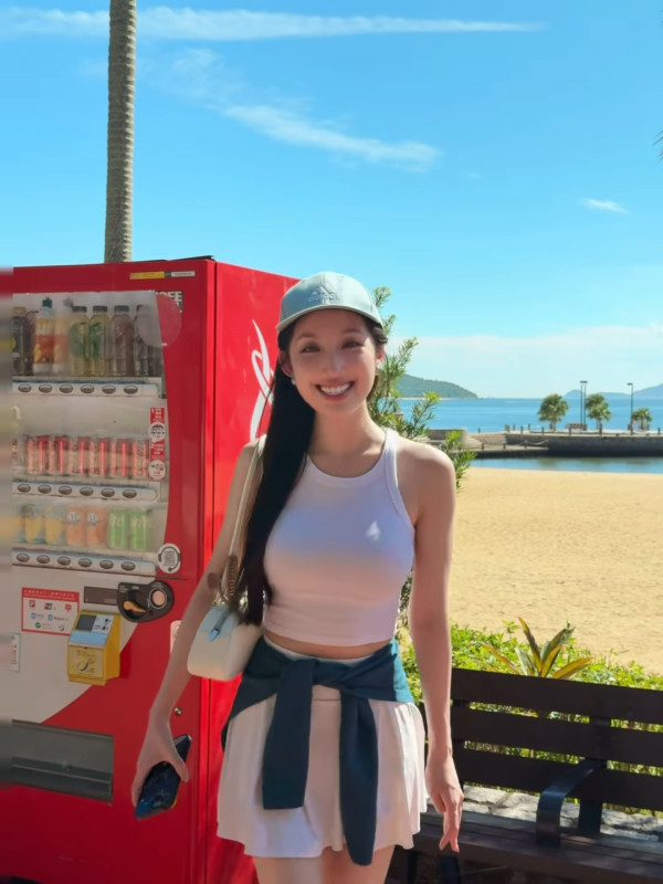 海兒超邪惡高炒拍片險洩胸前春光 男友視角睇盡魔鬼身材曲線極誇張！