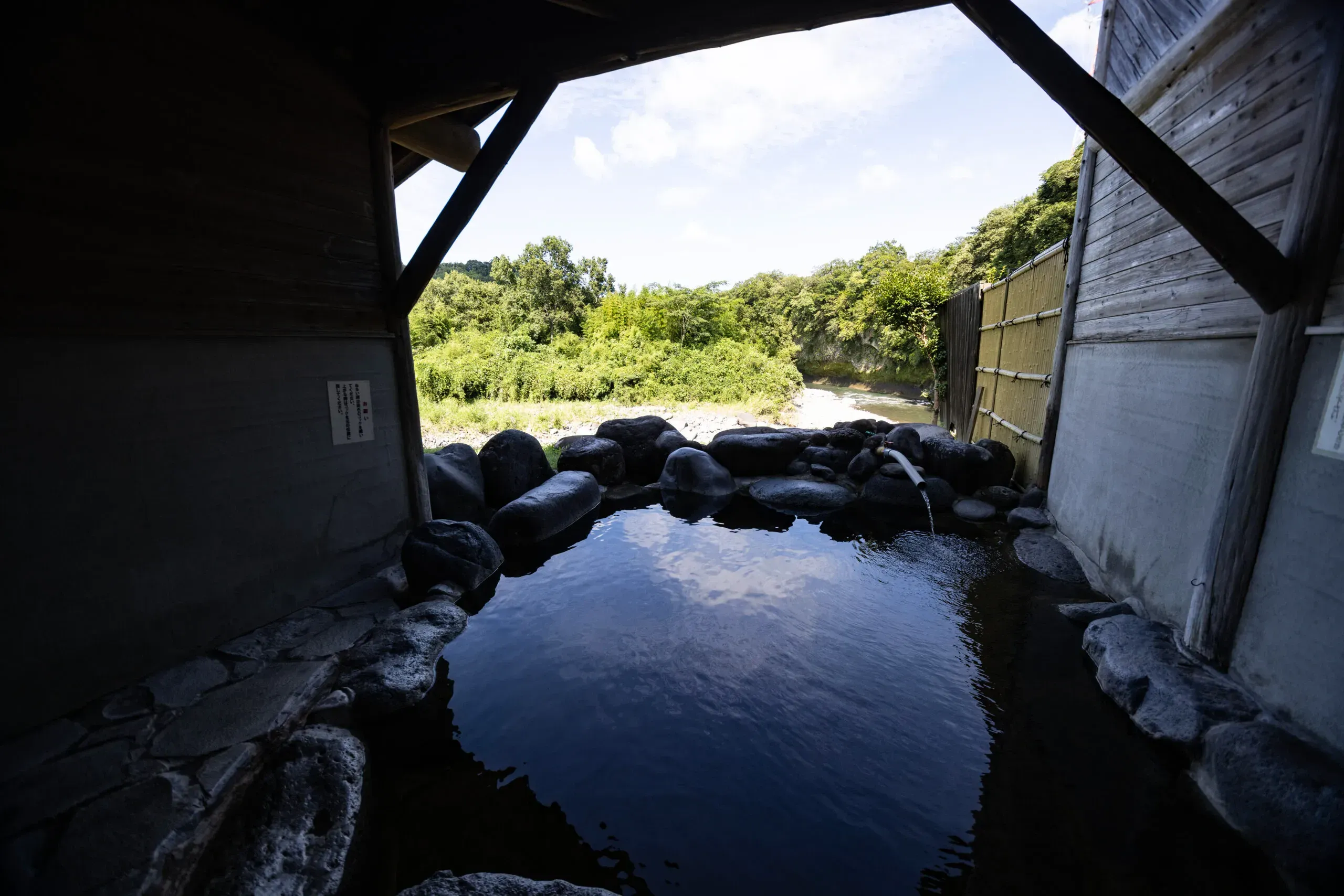 2026日本人氣溫泉排行榜出爐!草津溫泉三連霸!附當地人推薦Top 5隱世秘湯