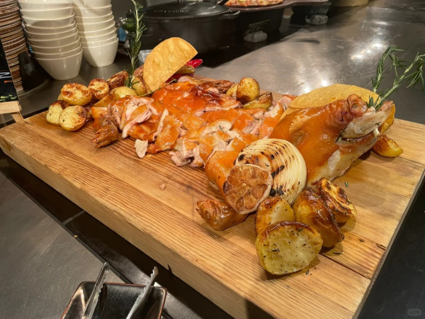 銅鑼灣自助餐｜柏寧酒店PLAYT突發優惠$121多一位、買二送一！任食生蠔/鴨肝/鱈腳蟹腳/炙燒和牛