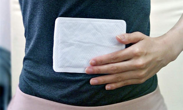 分分鐘「切肉」？電熱氈用錯竟等於「慢煮」？醫學博士：3 大保暖物可致深層壞死