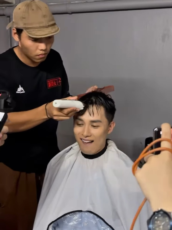 何廣沛公開剃頭全過程為一個鏡頭豁出去 獲網民激讚超專業力推爭最佳男配角