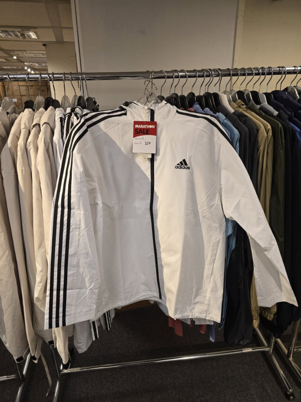 尖沙咀海港城運動名牌開倉低至2折！運動鞋/風褸/餃子包$100起！Nike/adidas/Reebok/The North Face/New Balance