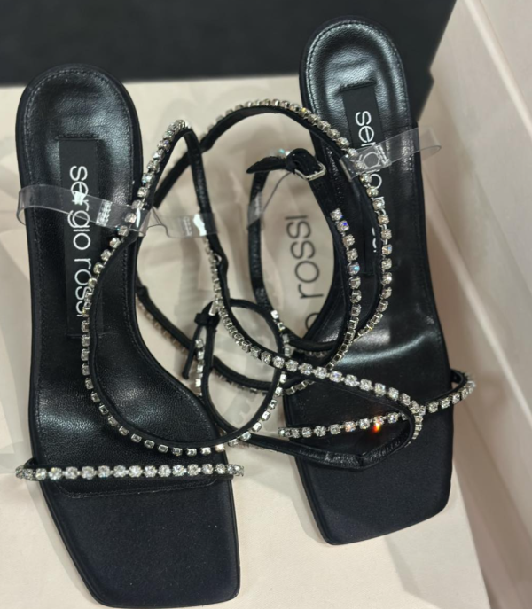 銅鑼灣時代廣場名牌開倉低至1折！Laura Mercier買一送一！化妝品/香水/長靴/羽絨外套大劈價