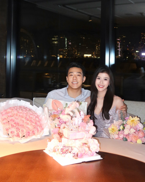 索爆港姐冠軍生日啜爆男友高調放閃 大方認愛超肉緊咀到旁若無人