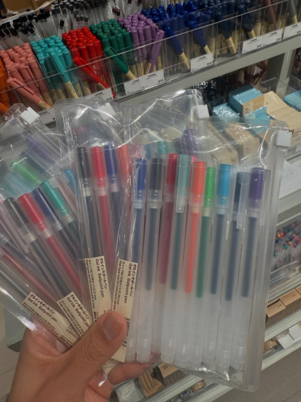 以為停產！MUJI絕版原子筆突推「$58/10支裝」清貨　平均$5.8平過舊價：即刻買嚟儲