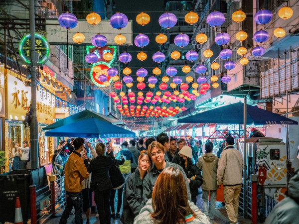 廟街夜市(圖片來源︰香港旅遊發展局)