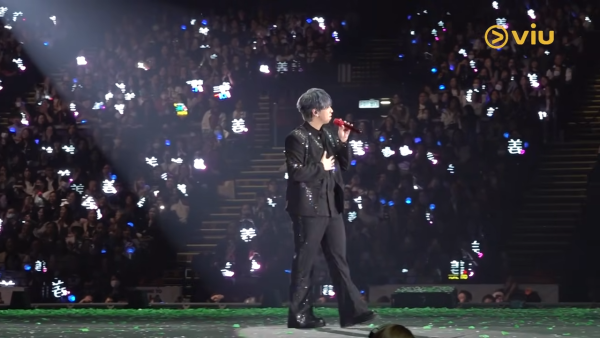 姜濤演唱會2025|姜濤頭場台上情緒決堤淚灑舞台 哽咽自爆今年經歷太多曾想退縮