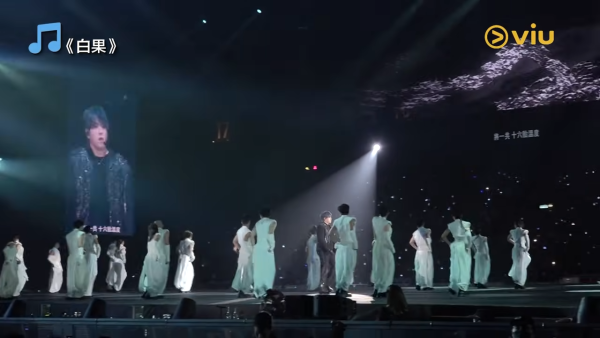 姜濤演唱會2025|姜濤頭場台上情緒決堤淚灑舞台 哽咽自爆今年經歷太多曾想退縮