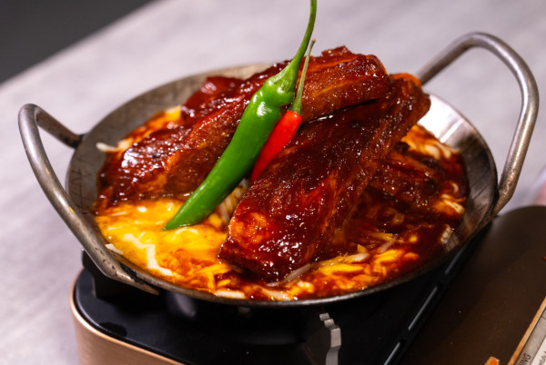 旺角炸雞店全新海膽玫瑰部隊鍋  招牌韓國走地雞／芝士排骨／生果雪冰