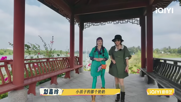 劉嘉玲突然爆狄波拉對張栢芝評價！栢芝聞言即時反應曝光 竟然咁樣秒回3個字？