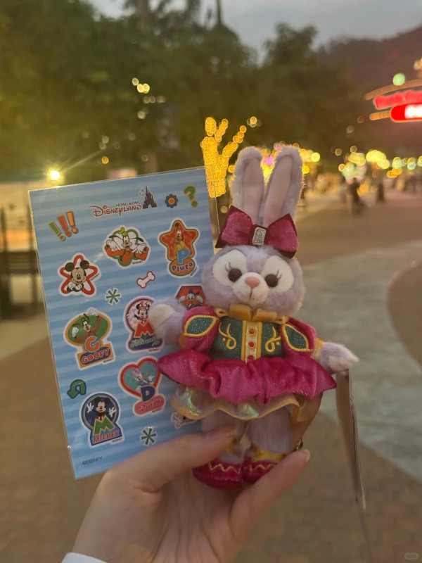 迪士尼隱藏潛規則？員工爆穿「1種顏色」免費獲贈Duffy公仔 網民實測：拎到手軟