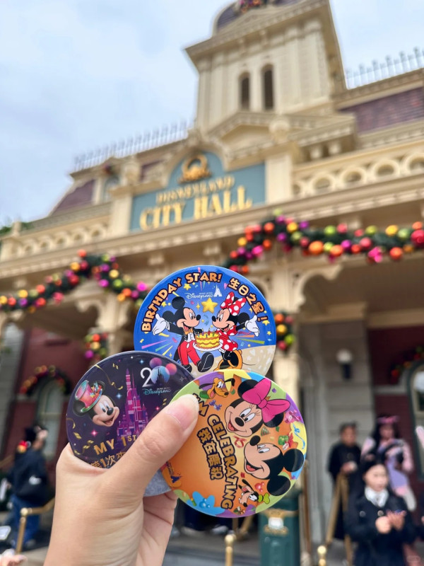 迪士尼隱藏潛規則？員工爆穿「1種顏色」免費獲贈Duffy公仔 網民實測：拎到手軟