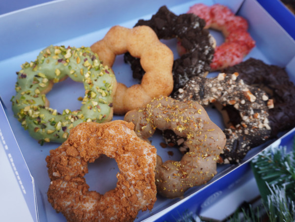 赤柱聖誕市集開鑼！記者現場直擊逾100檔進駐/免費穿梭巴士＋送新鮮生薑 必食薑汁Gelato/爆漿雞蛋仔/紅酒雪芭 