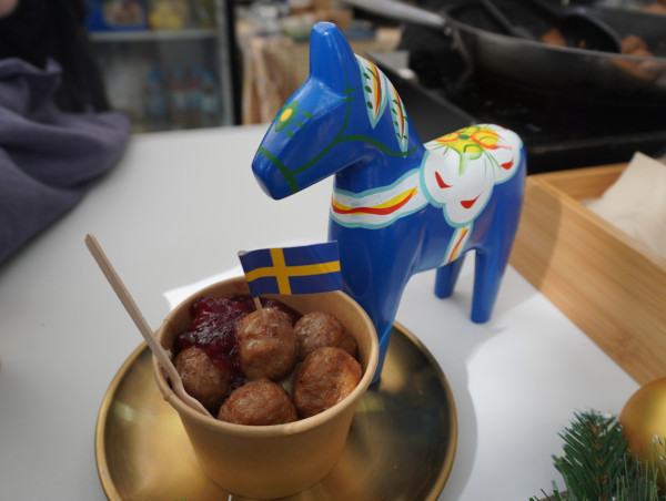 赤柱聖誕市集開鑼！記者現場直擊逾100檔進駐/免費穿梭巴士＋送新鮮生薑 必食薑汁Gelato/爆漿雞蛋仔/紅酒雪芭 