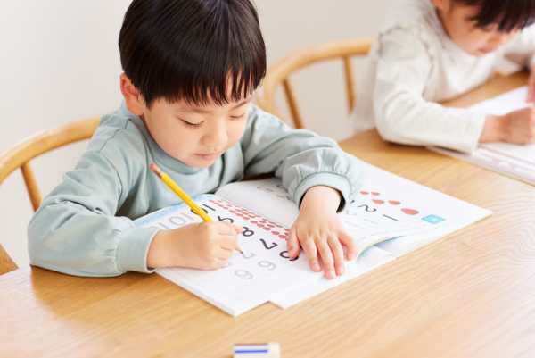 你的孩子未必係 ADHD！ 專家：一動作令大腦萎縮 戒 3 款常用 App 專注力即回升【附手機使用3須知】