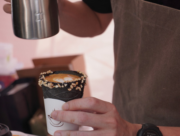 赤柱聖誕市集開鑼！記者現場直擊逾100檔進駐/免費穿梭巴士＋送新鮮生薑 必食薑汁Gelato/爆漿雞蛋仔/紅酒雪芭 