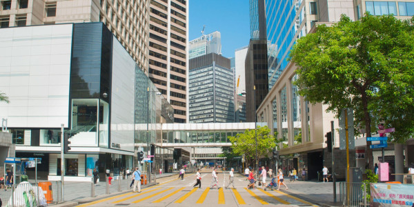 2026倒數好去處︱盤點香港9大最強倒數派對：從空中池畔狂歡到迪士尼星空匯演！