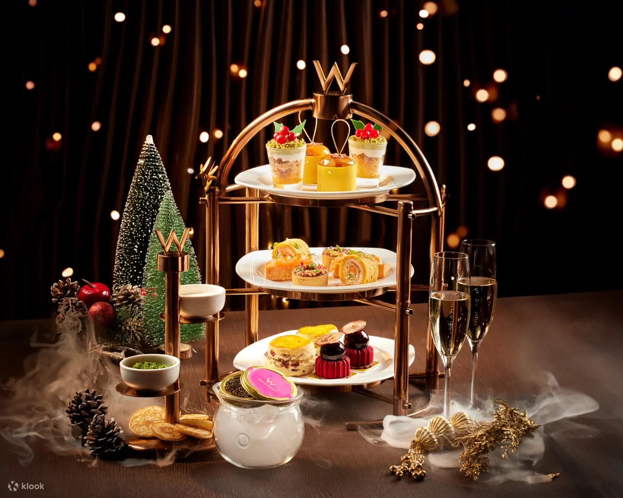 2026倒數好去處︱盤點香港9大最強倒數派對：從空中池畔狂歡到迪士尼星空匯演！