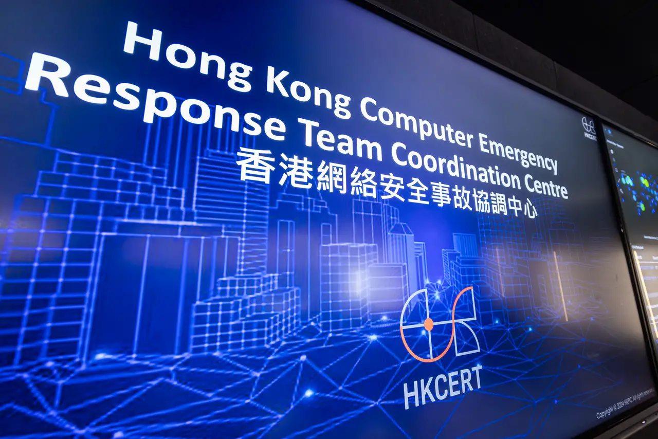 收到「派件失敗」SMS 千祈咪撳  HKCERT 發極高風險警報：假順豐/淘寶橫行 點擊即中毒 (iPhone/Chrome 高危)