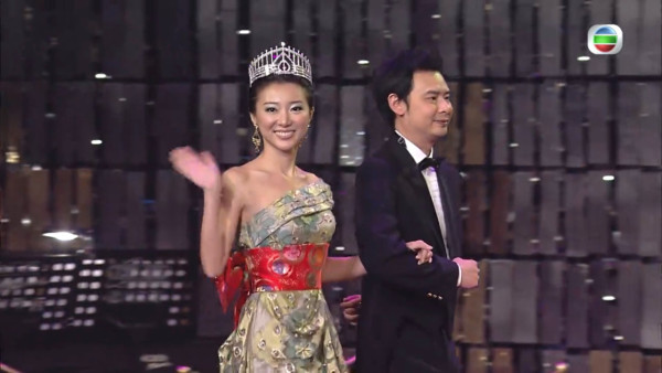 前港姐季軍激罕重返TVB電視城 被爆桃色醜聞後敗走娛樂圈轉行